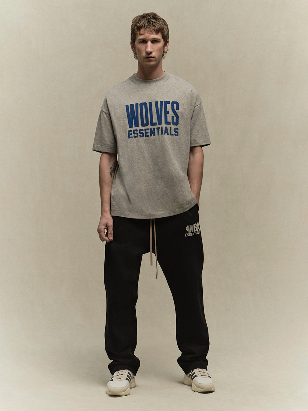 Essentials Wolves Tee