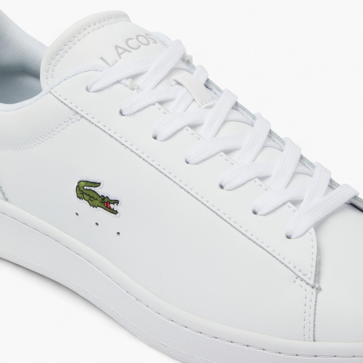 L003 Neo Sneakers