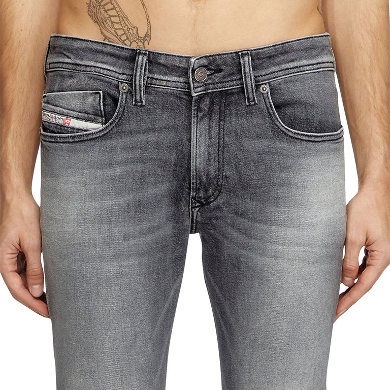 Diesel 1979 Sleenker Skinny Jeans