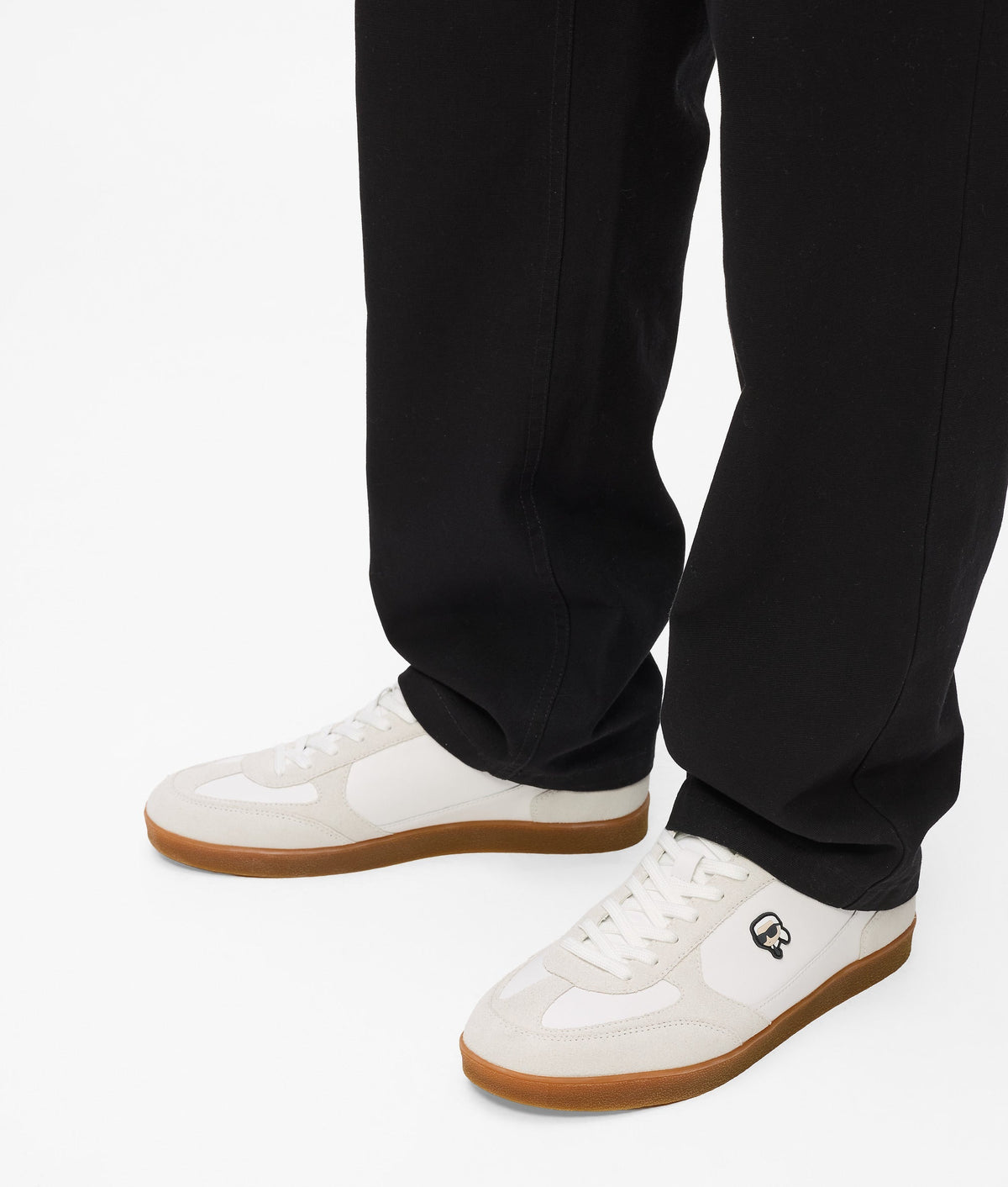 Ikon NFT Kandidate sneakers