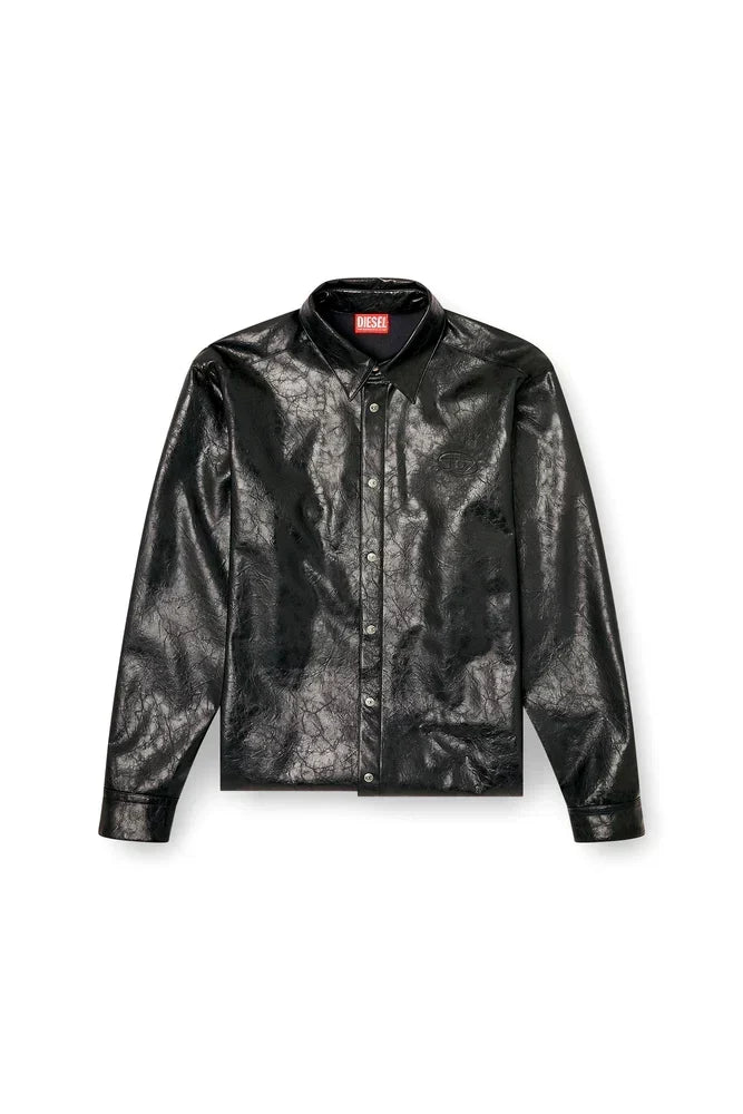 Textured shirt with branded buttons