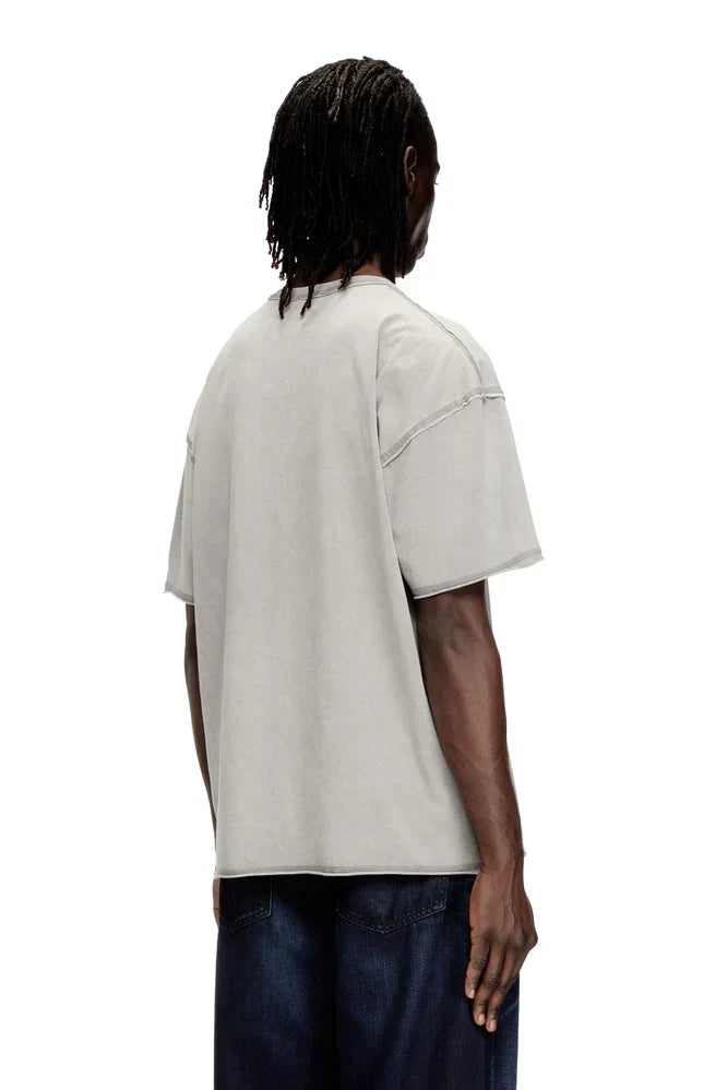 T-shirt with appliqué logo and raw edge