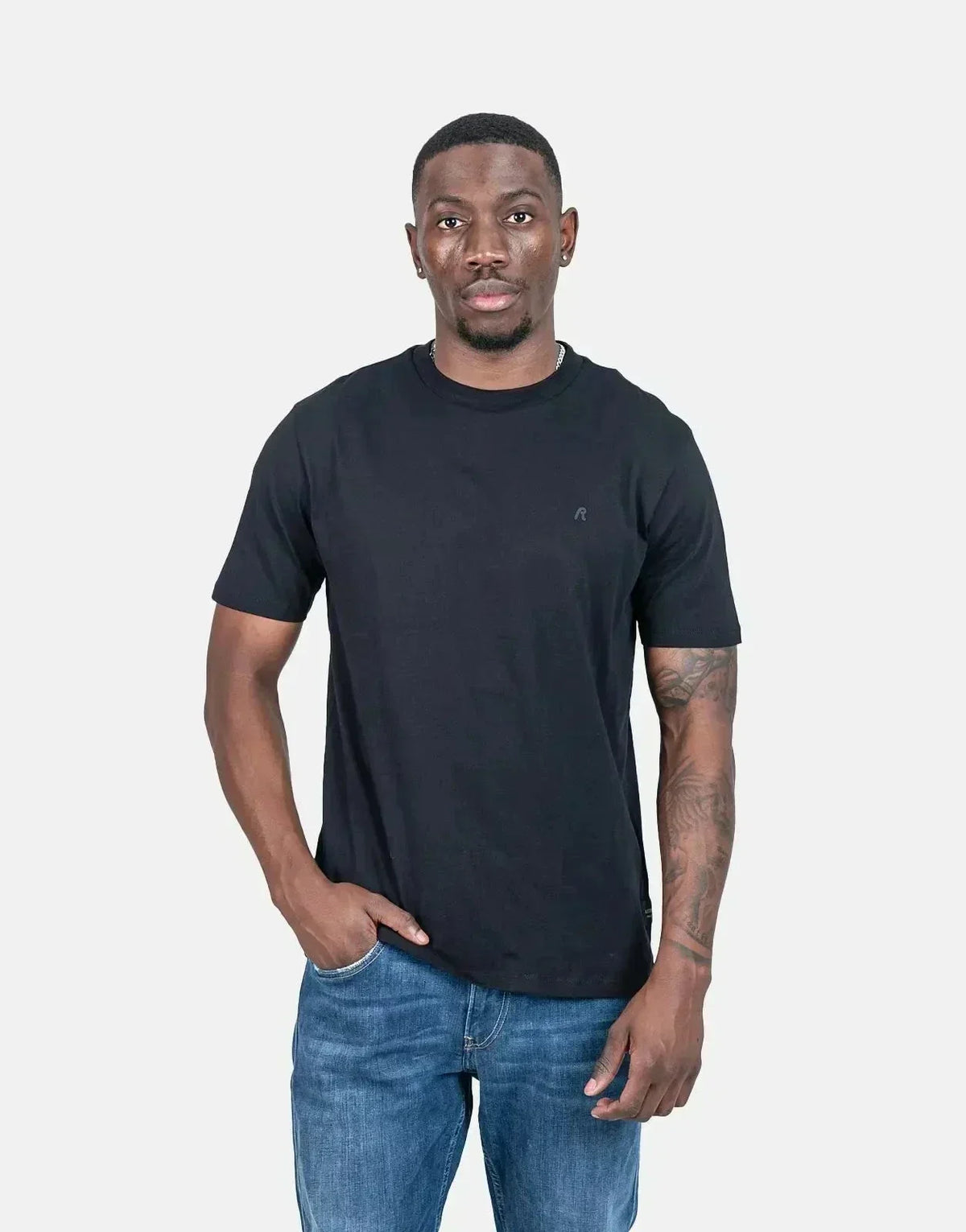 Replay Tonal R Badge T-Shirt Black