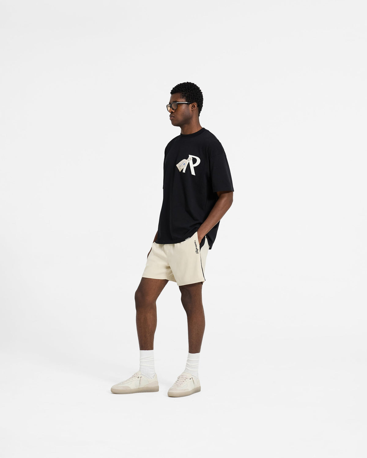 Luggage Tag T-Shirt - Jet Black