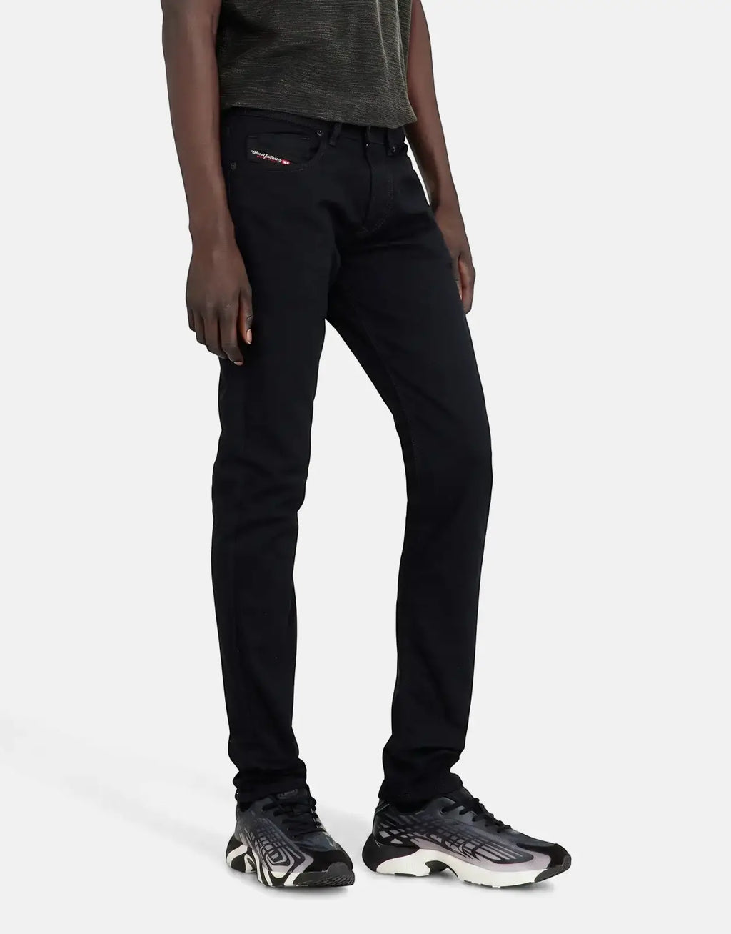 Diesel 1979 Sleenker Skinny Jeans 02 - view 3