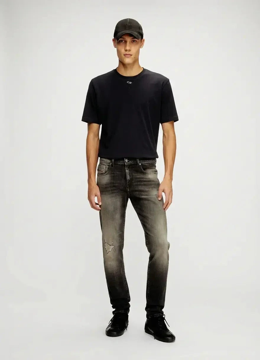 Diesel 2019 D-Strukt Slim Denim Jeans