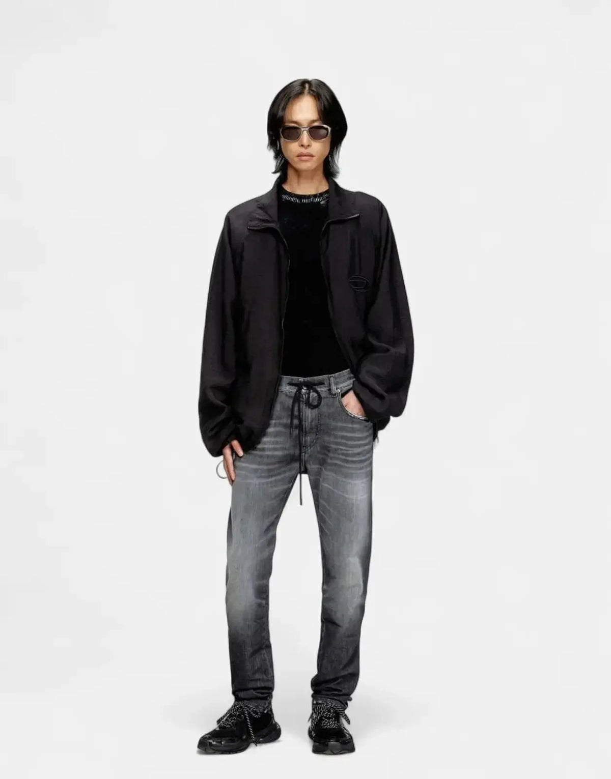 Diesel 2062 D-Strukt-B Regular Jogger Jeans - view 4