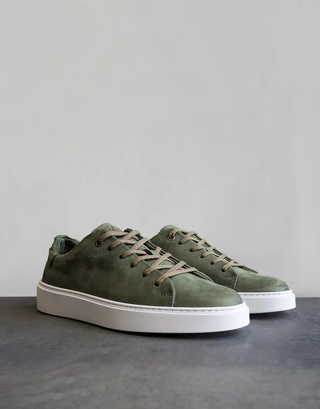 Fade Essential Green Sneakers - view 2