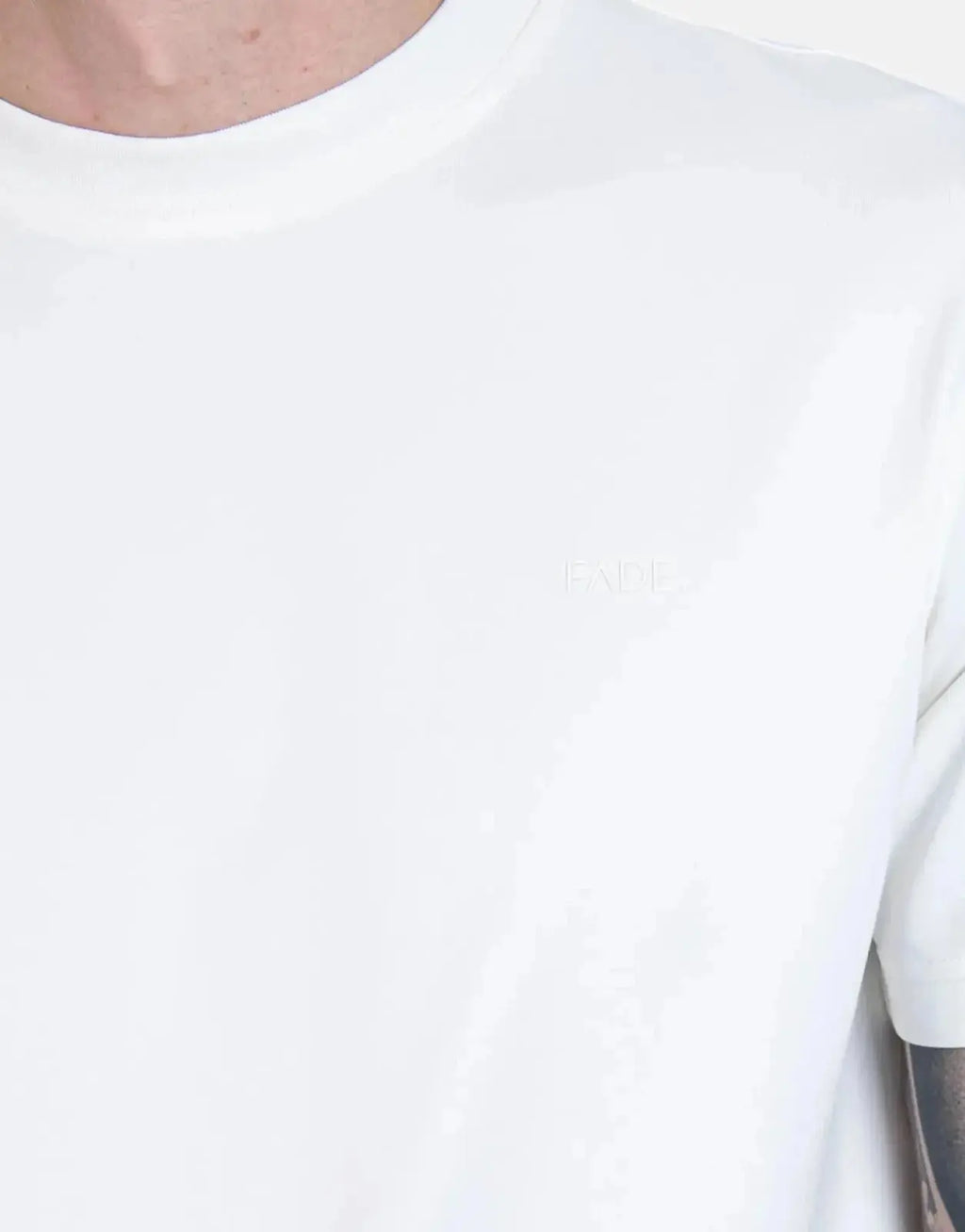 Fade Essential Slim White T-Shirt - view 3