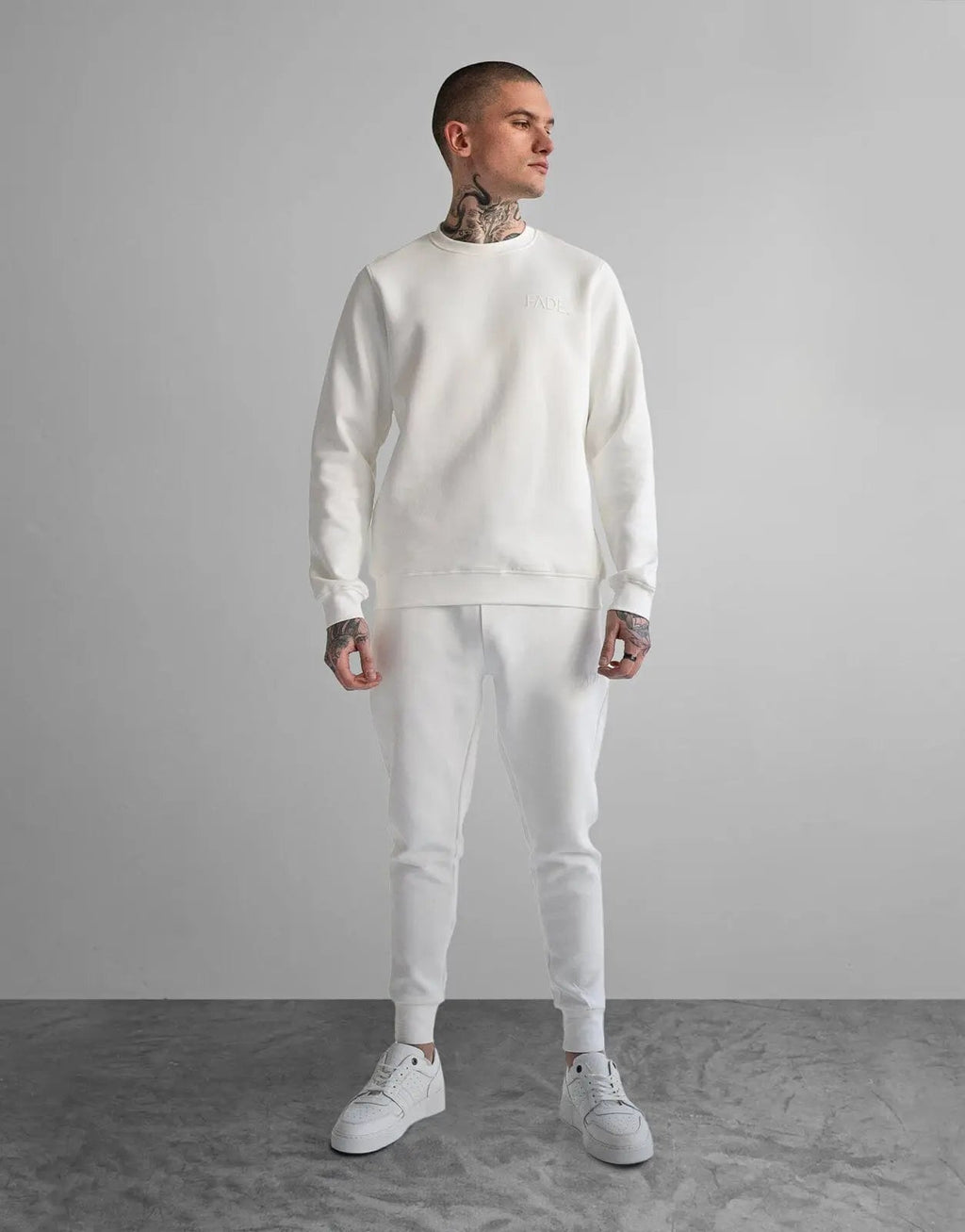 Fade Essential Sweatshirt Off-White - view 3