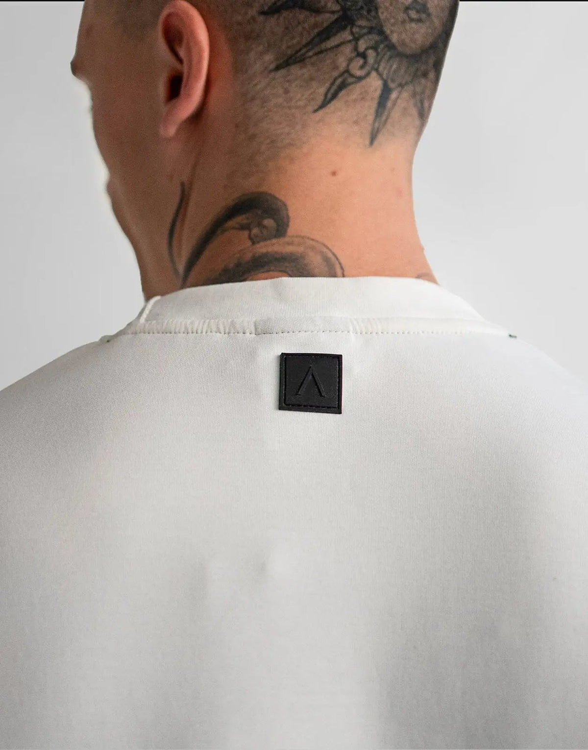 Fade Essential Sweatshirt Off-White - view 6