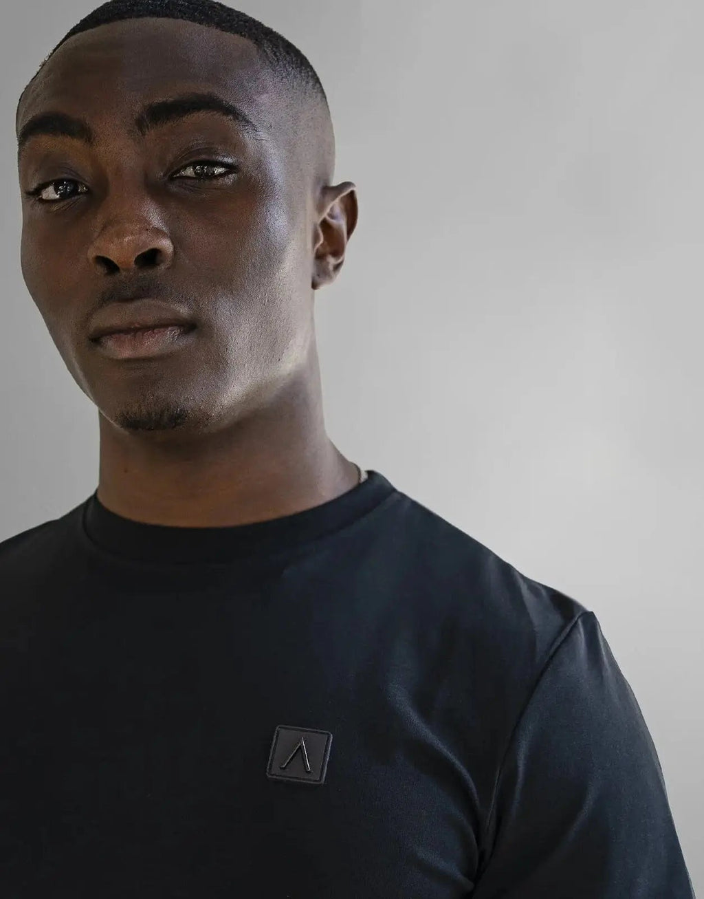 Fade Iconic Badge Black T-Shirt - view 2