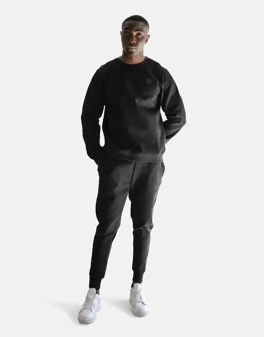 Fade Iconic Black Sweatshirt - view 2
