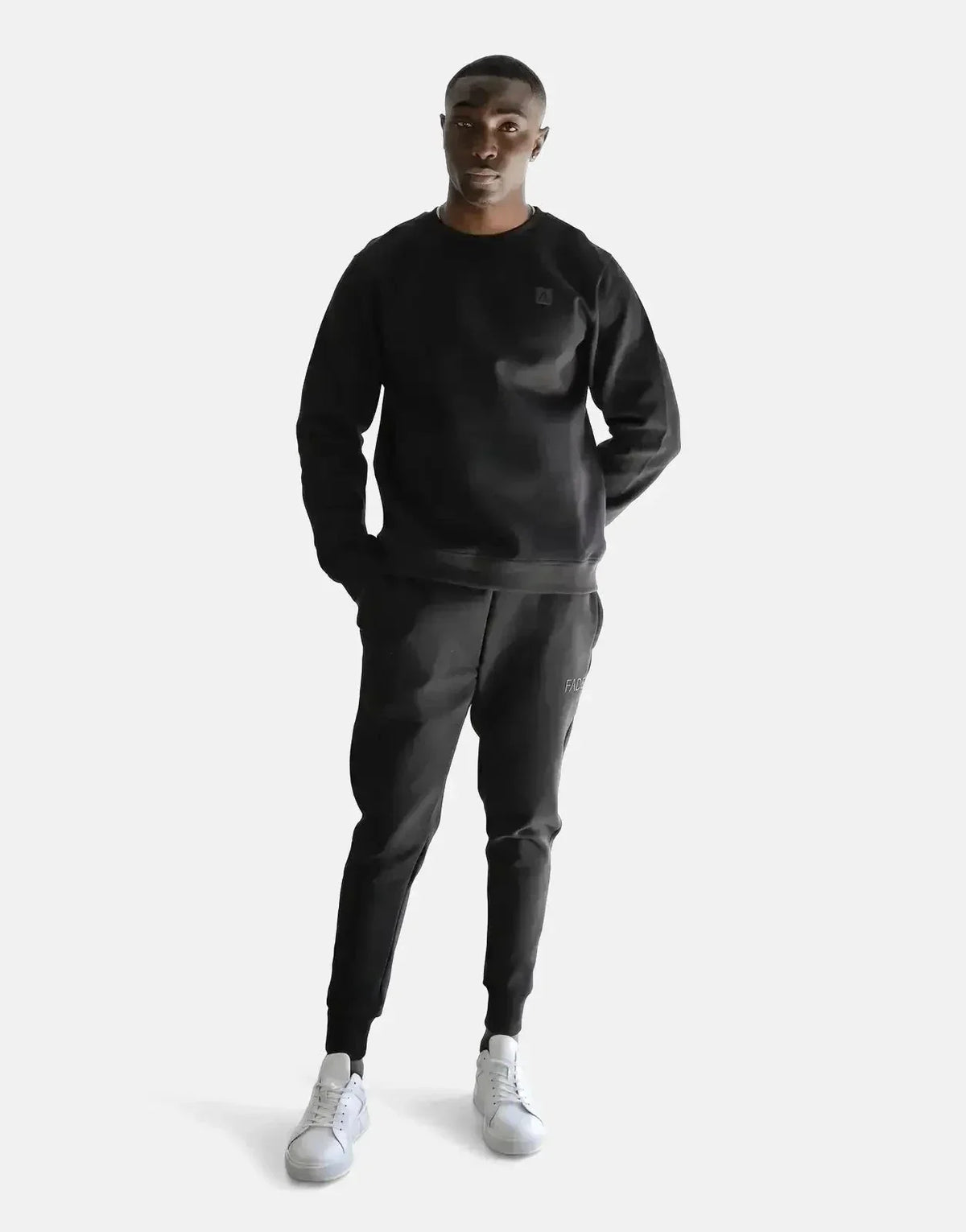 Fade Iconic Black Sweatshirt - view 2