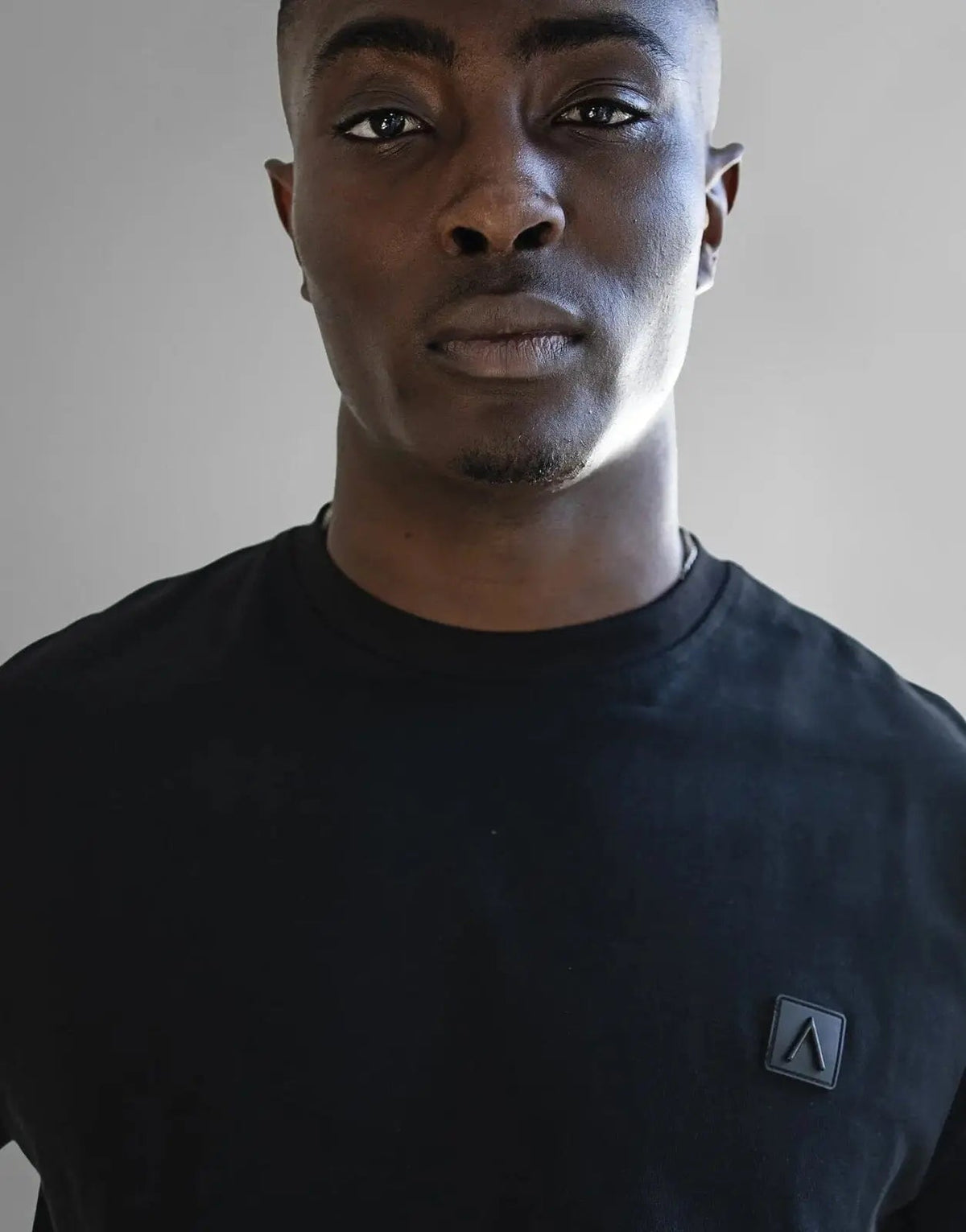 Fade Iconic Boxy Black T-Shirt - view 5