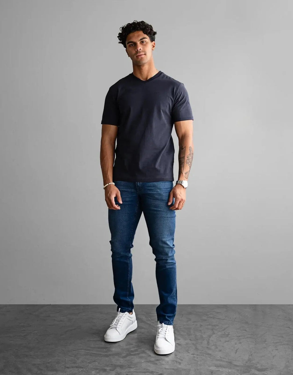 Fade Essential V-Neck Navy T-Shirt - view 4