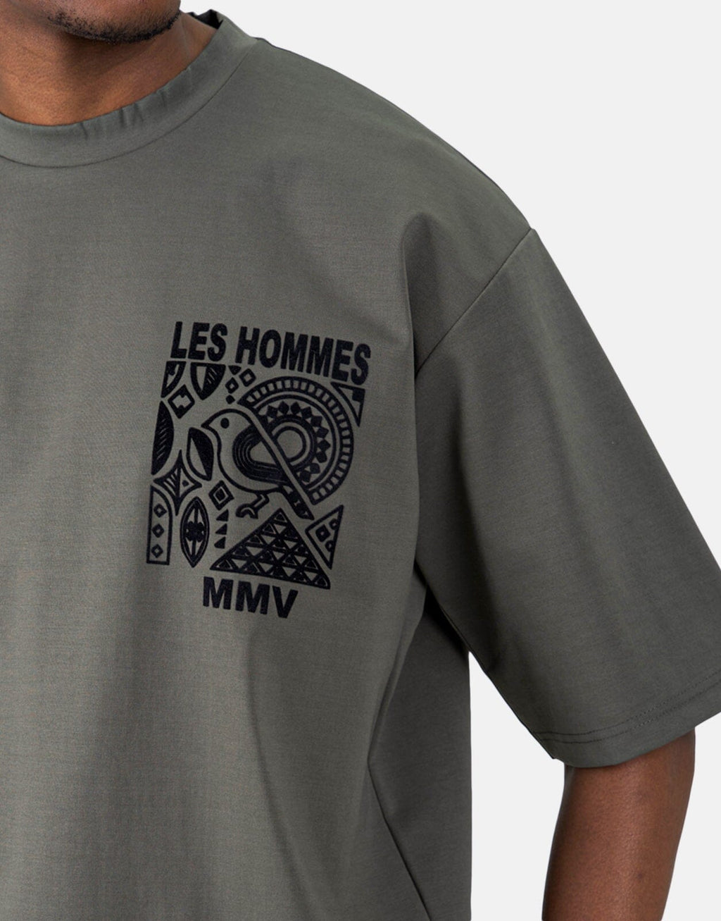 Les Hommes Flock Logo Mil Green T-Shirt - view 4