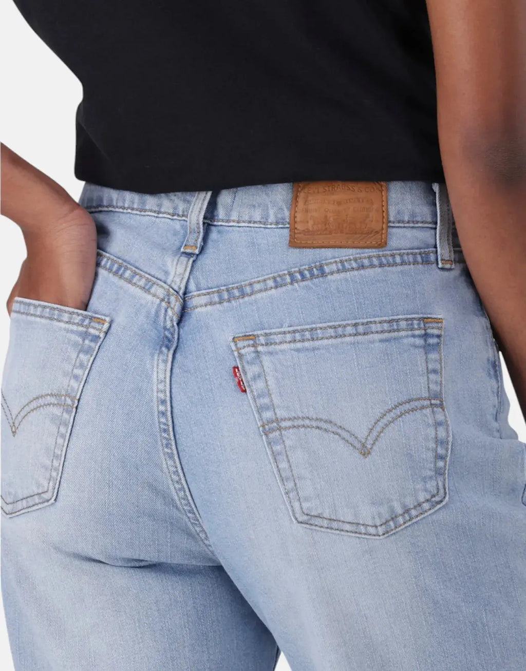 Levi's 80s Mom Jeans - view 4